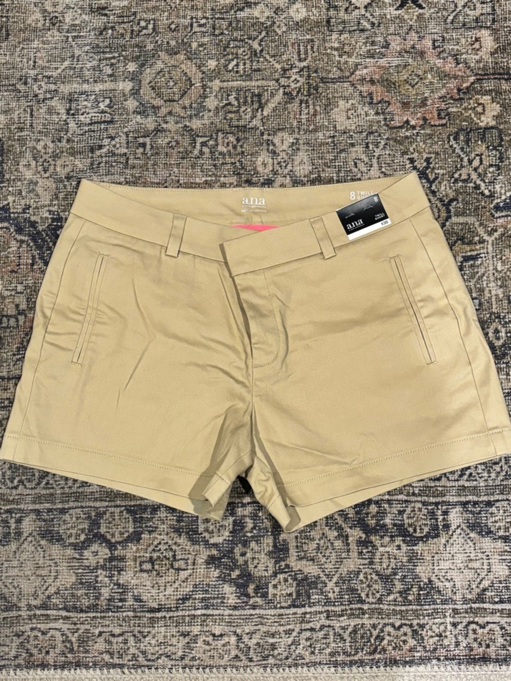 a.n.a Twill Women's Khaki Tan Shorts - NWT